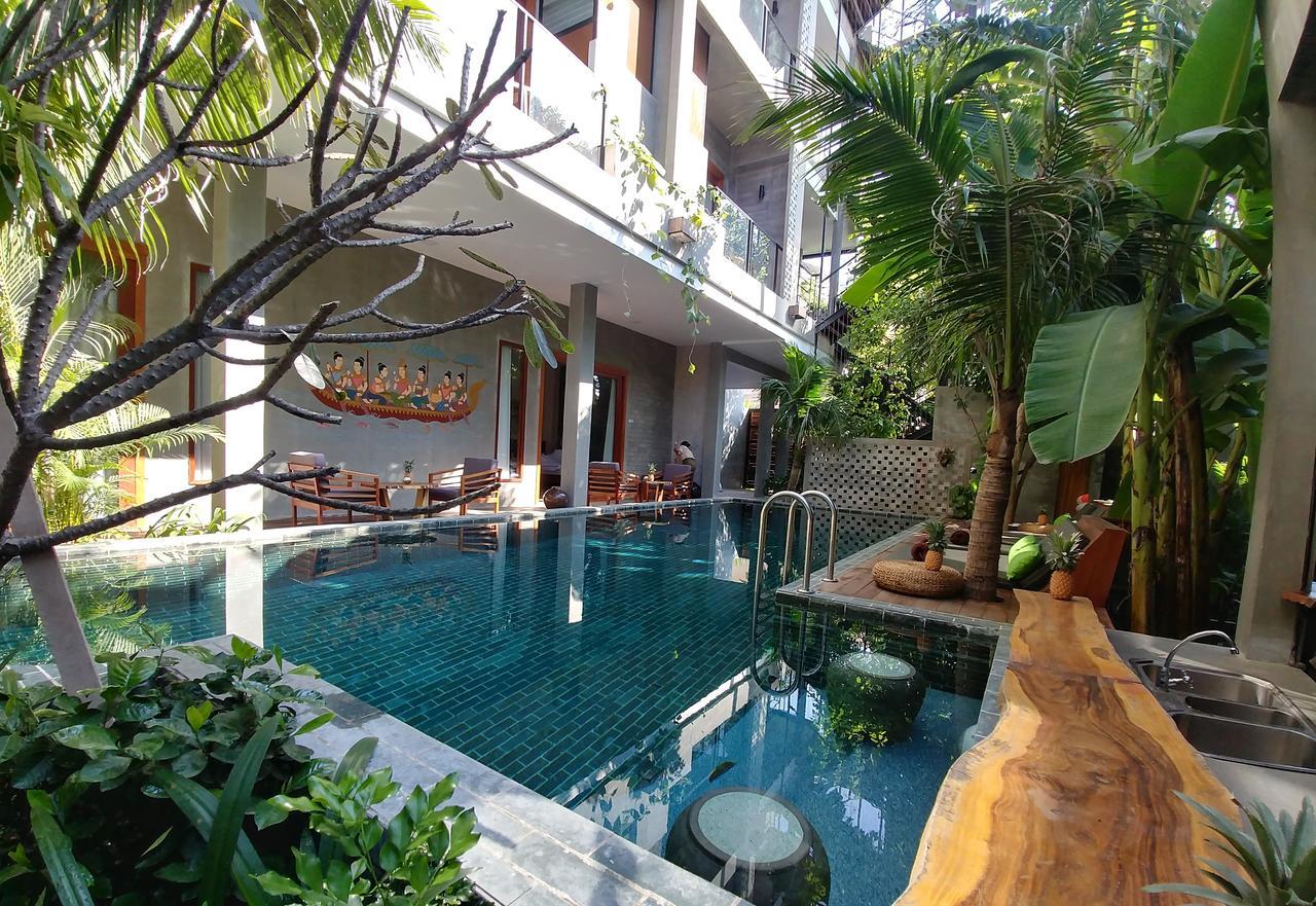 Sarina Boutique Hotel 4*